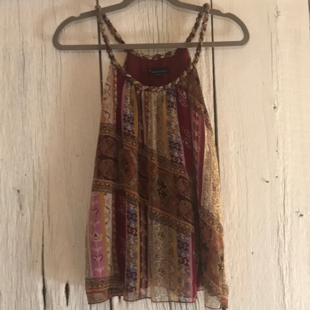 Flowy tank